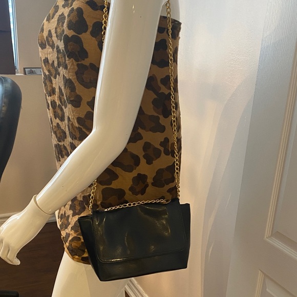 Black Maxime Moda Gold Chain Shoulder Bag from Italy - Picture 4 of 13